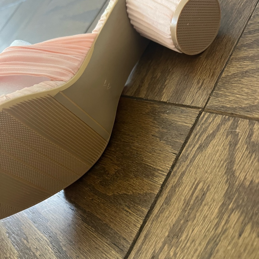 Peach Mule Slides - image 3